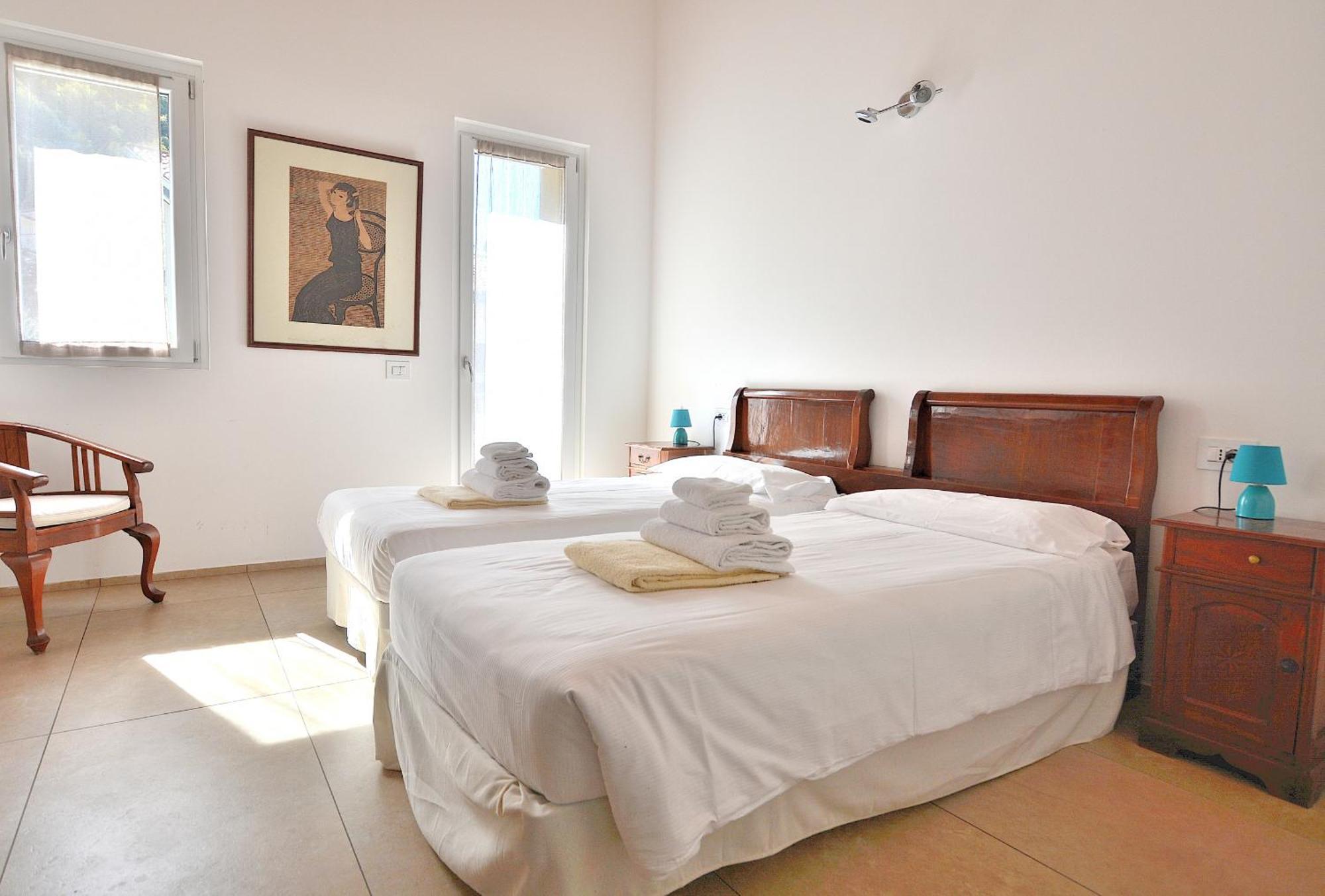 South Apartment With Pool Torri Del Benaco Esterno foto