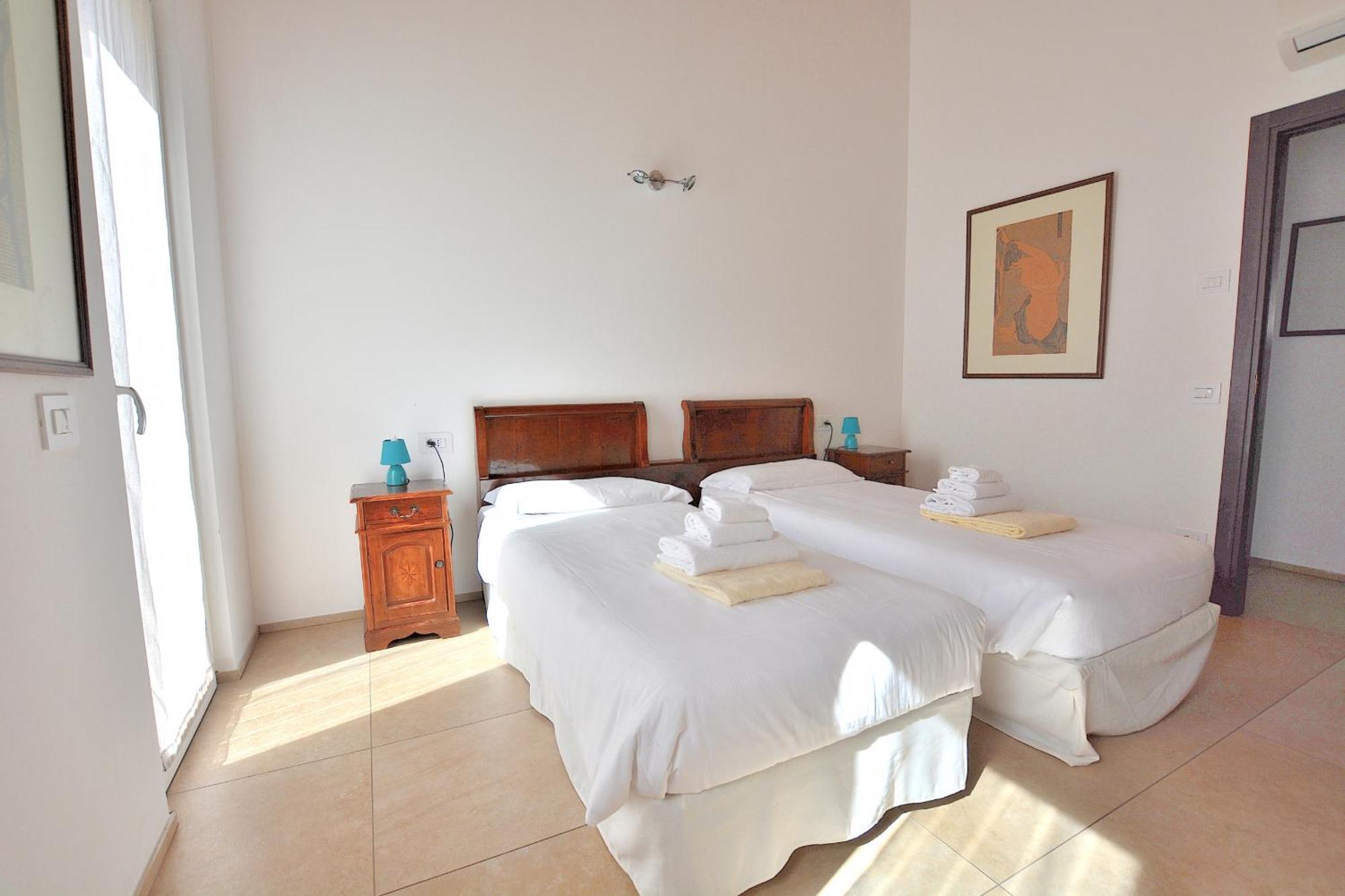 South Apartment With Pool Torri Del Benaco Esterno foto
