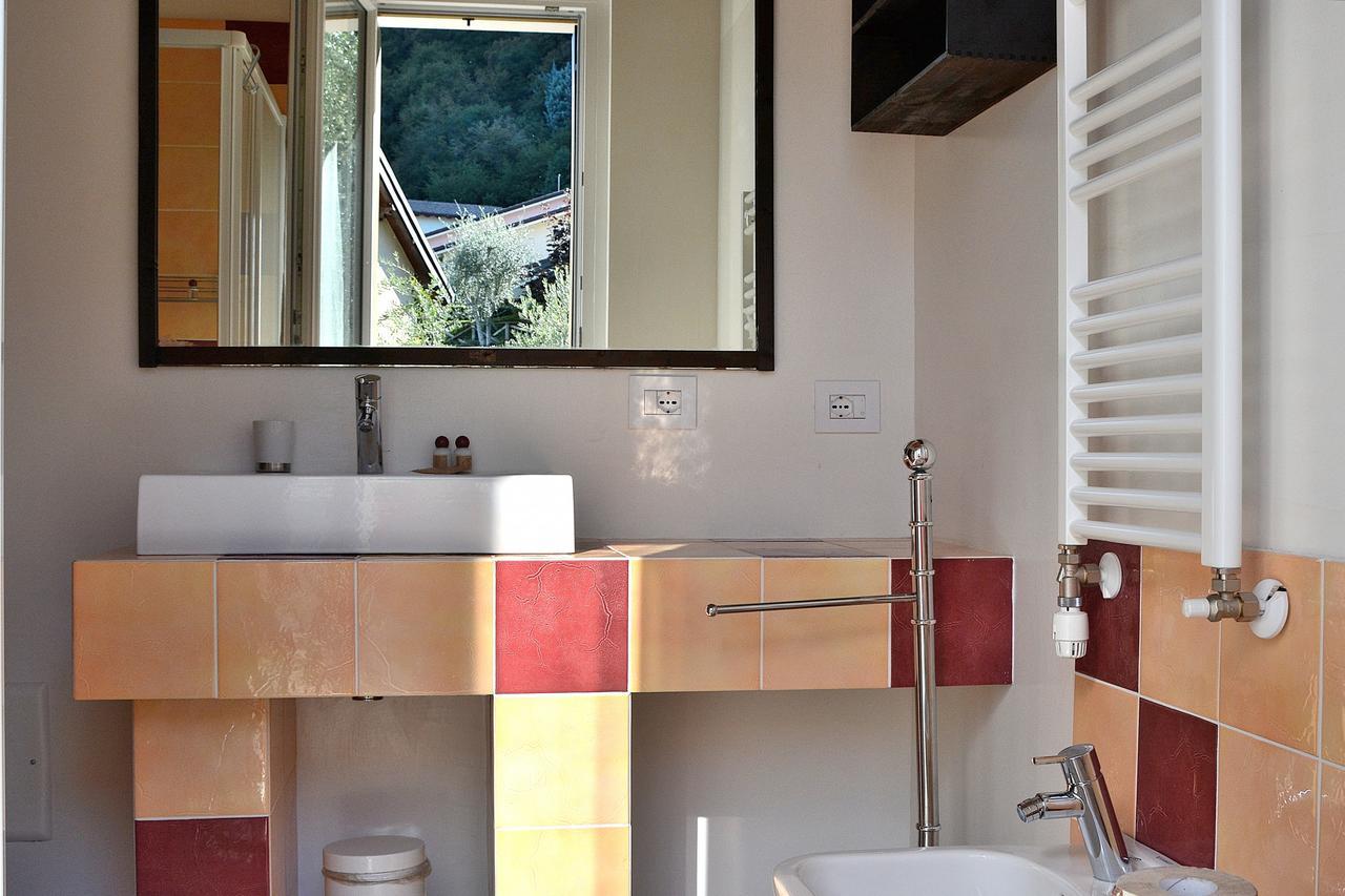 South Apartment With Pool Torri Del Benaco Esterno foto